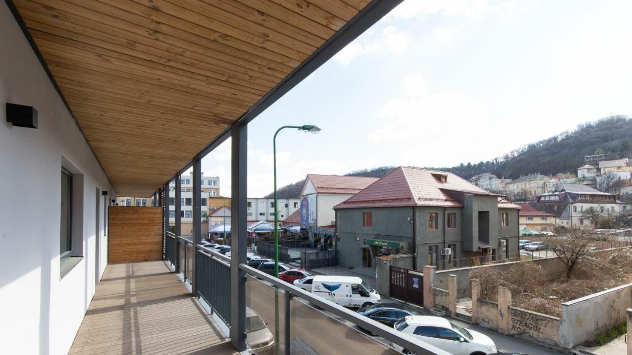 Central Comfort Suites Μπρασόβ Εξωτερικό φωτογραφία