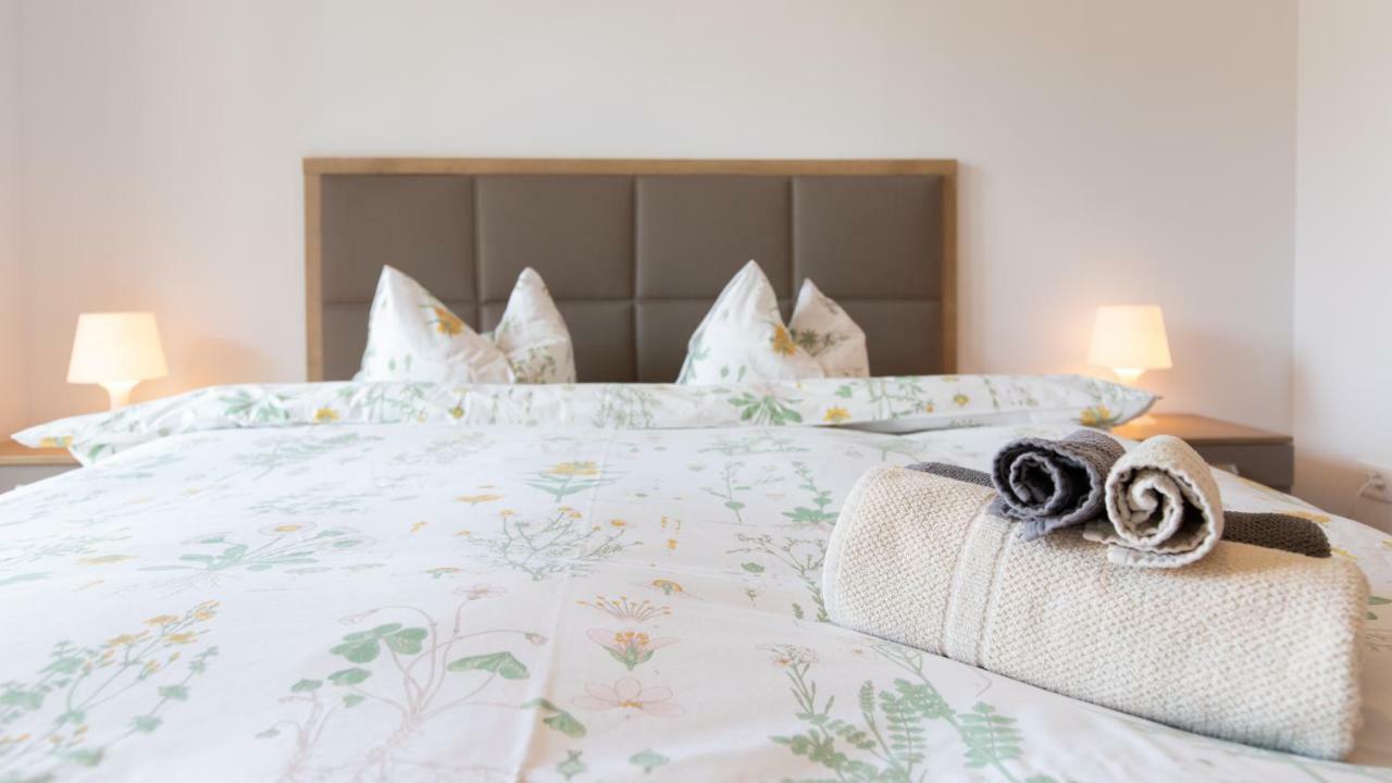 Central Comfort Suites Μπρασόβ Εξωτερικό φωτογραφία